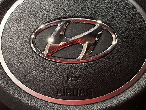 Used 2023 Hyundai Elantra SEL FWD image 28