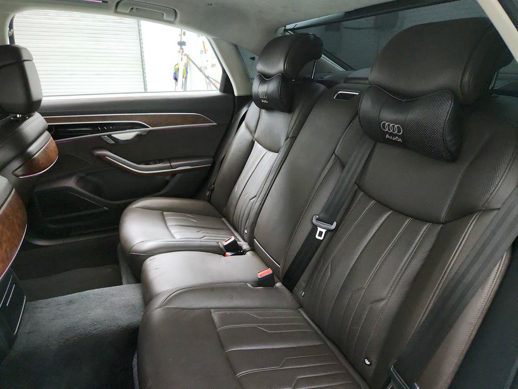 Used 2021 Audi A8 L 4.0T w/ Luxury Package AWD/4WD image 23