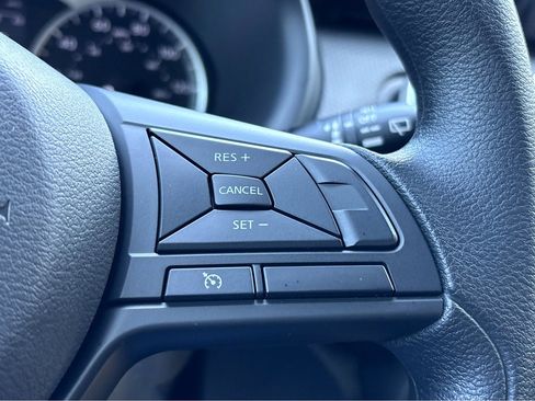 New 2025 Nissan Kicks Play S image 15