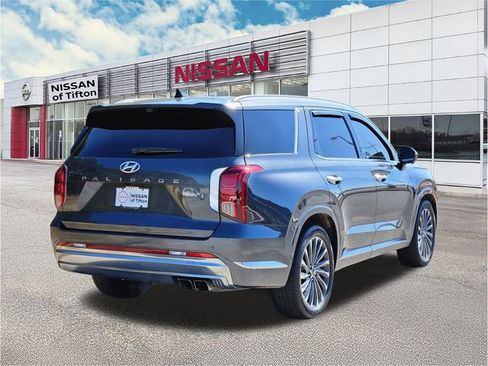 Used 2024 Hyundai Palisade Calligraphy image 4