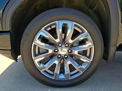 Used 2023 GMC Sierra 1500 Denali AWD/4WD image 28