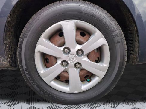Used 2009 Hyundai Accent GLS FWD image 28