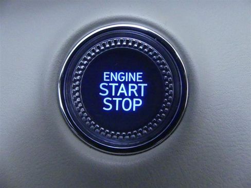 Used 2023 Genesis GV70 2.5T w/ Advanced Package image 23