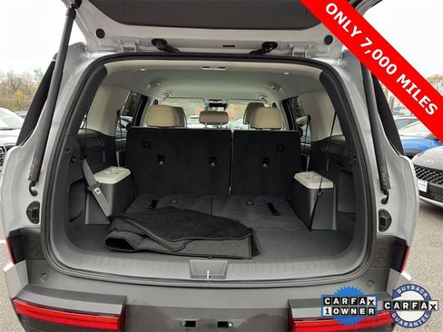 Certified 2025 Hyundai Santa Fe SE image 8