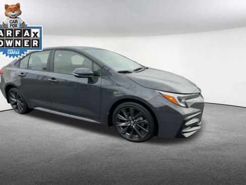 Used 2024 Toyota Corolla XSE image 2