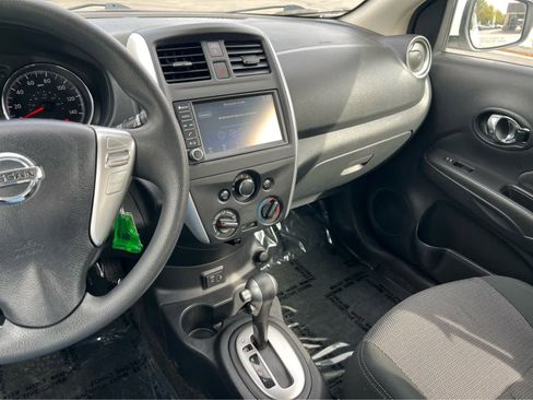 Used 2018 Nissan Versa SV FWD image 33