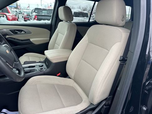 Certified 2022 Chevrolet Traverse LS image 11