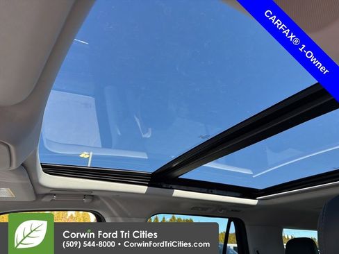 Used 2025 Lincoln Navigator L Reserve image 12