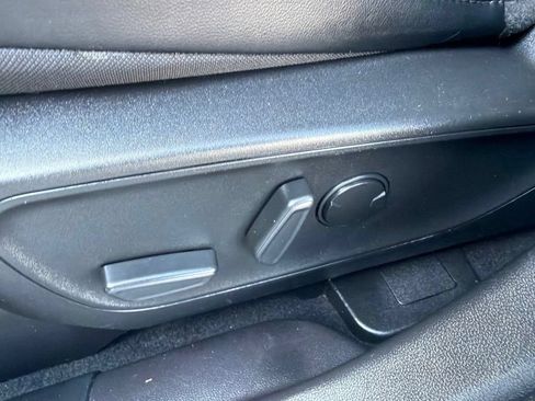 Used 2023 Ford Escape SE FWD image 17