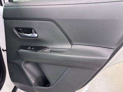 New 2026 Nissan Kicks SV w/ SV Premium Package image 23