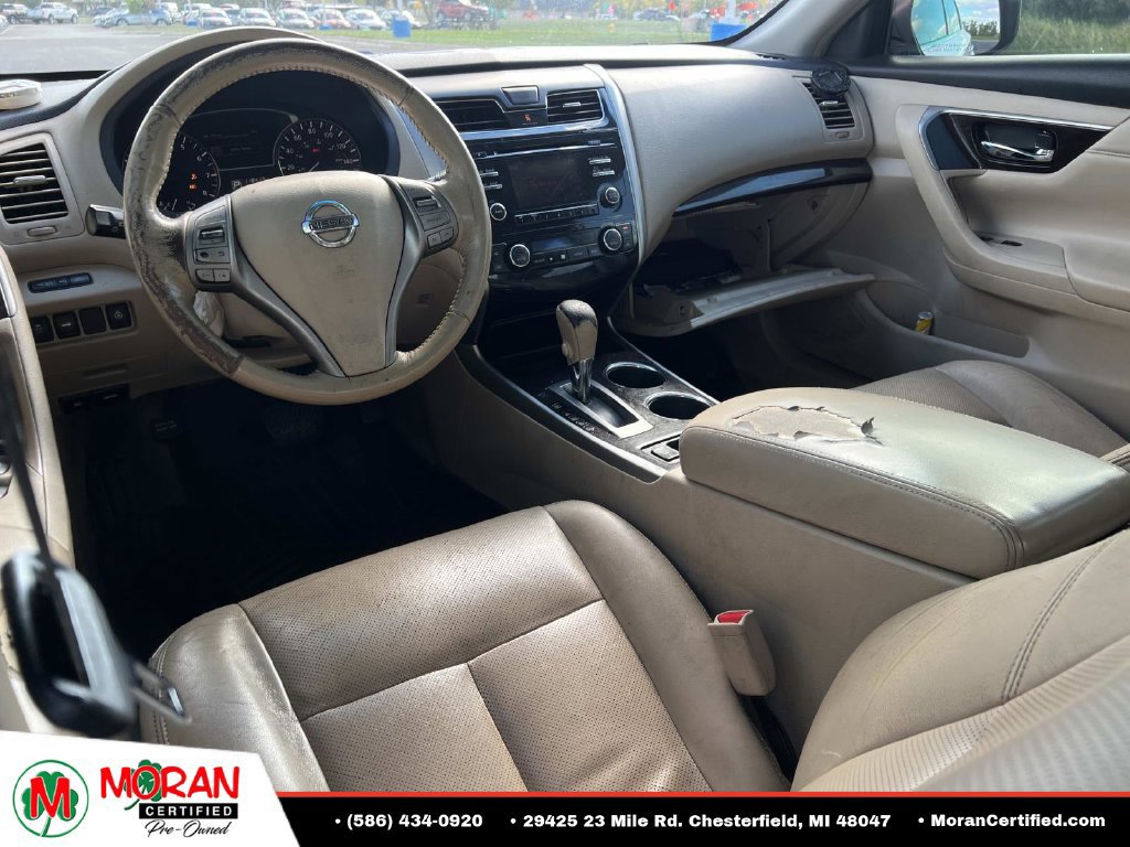 Used 2013 Nissan Altima 2.5 SL w/ 2.5 Moonroof Pkg FWD image 12