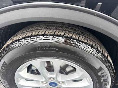 Used 2022 Ford Escape SE w/ Cold Weather Package image 13