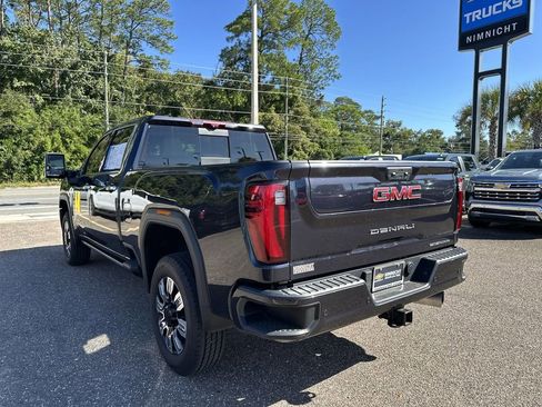 Used 2024 GMC Sierra 3500 Denali w/ Denali Reserve Package image 14