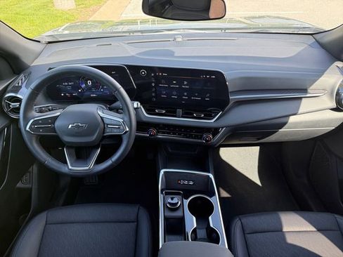 New 2026 Chevrolet Equinox LT w/ Convenience Package II AWD/4WD image 20