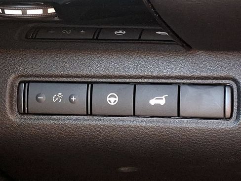Used 2025 Nissan Pathfinder SV AWD/4WD image 26