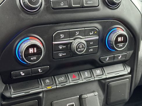 Used 2020 Chevrolet Silverado 1500 LT w/ Texas Edition image 20