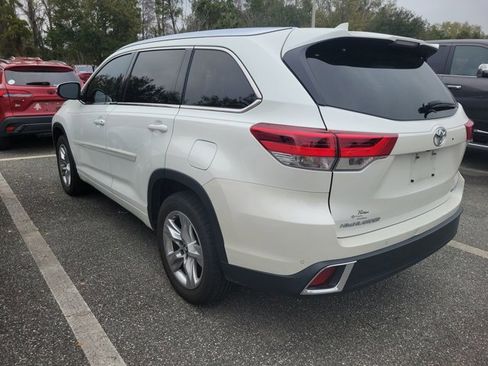 Used 2017 Toyota Highlander Limited image 6