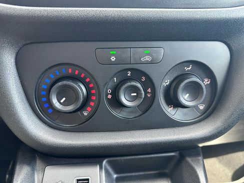 Used 2022 RAM ProMaster City Tradesman image 15