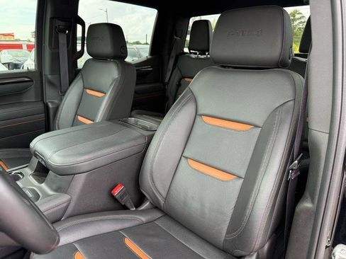 Used 2025 GMC Sierra 1500 AT4 image 13
