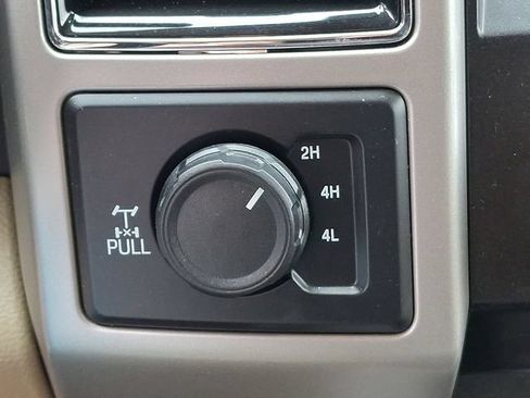 Used 2020 Ford F250 Lariat AWD/4WD image 14