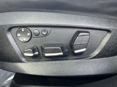 Used 2010 BMW 750Li image 12