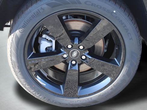 New 2025 Land Rover Defender 110 X-Dynamic SE image 35