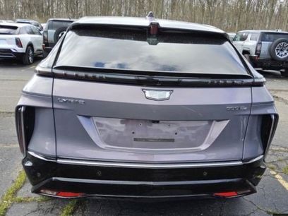 Certified 2025 Cadillac Lyriq Luxury w/ LPO, Floor Liner Package