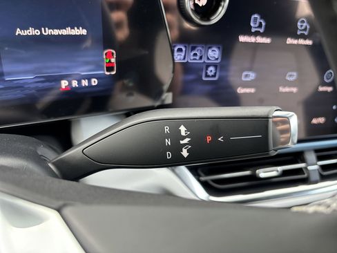 New 2026 Chevrolet Equinox EV LT image 19