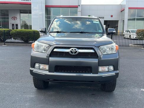Used 2013 Toyota 4Runner SR5 w/ Convenience Pkg AWD/4WD image 2
