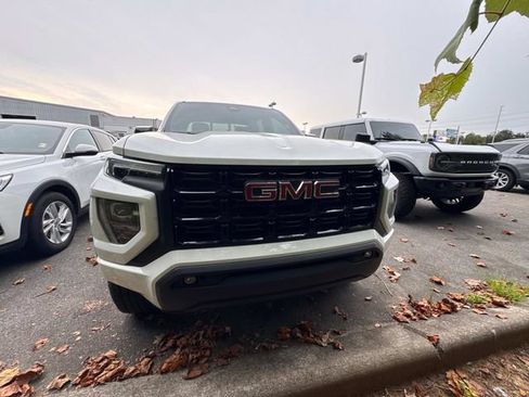 Used 2024 GMC Canyon Elevation w/ Convenience Package RWD image 6