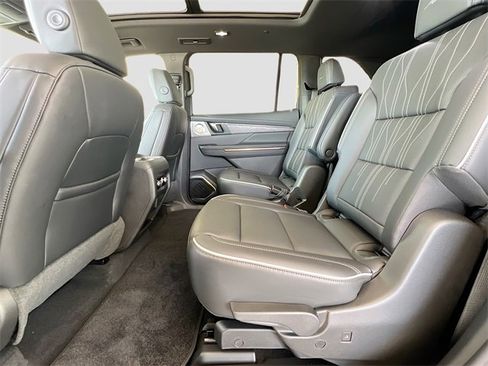 New 2026 Buick Enclave Avenir w/ Super Cruise Package image 17