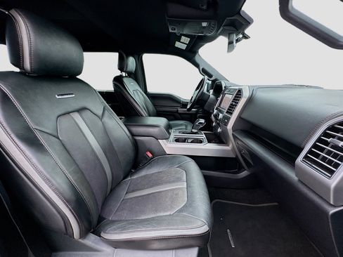 Used 2019 Ford F150 Platinum image 19