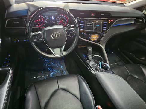 Used 2020 Toyota Camry XSE image 25