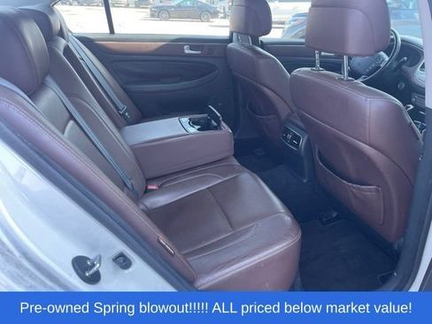 Used 2013 Hyundai Genesis 3.8 w/ Technology Pkg RWD image 25