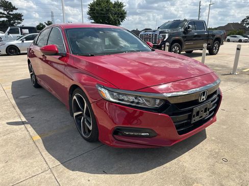 Used 2018 Honda Accord Sport image 5