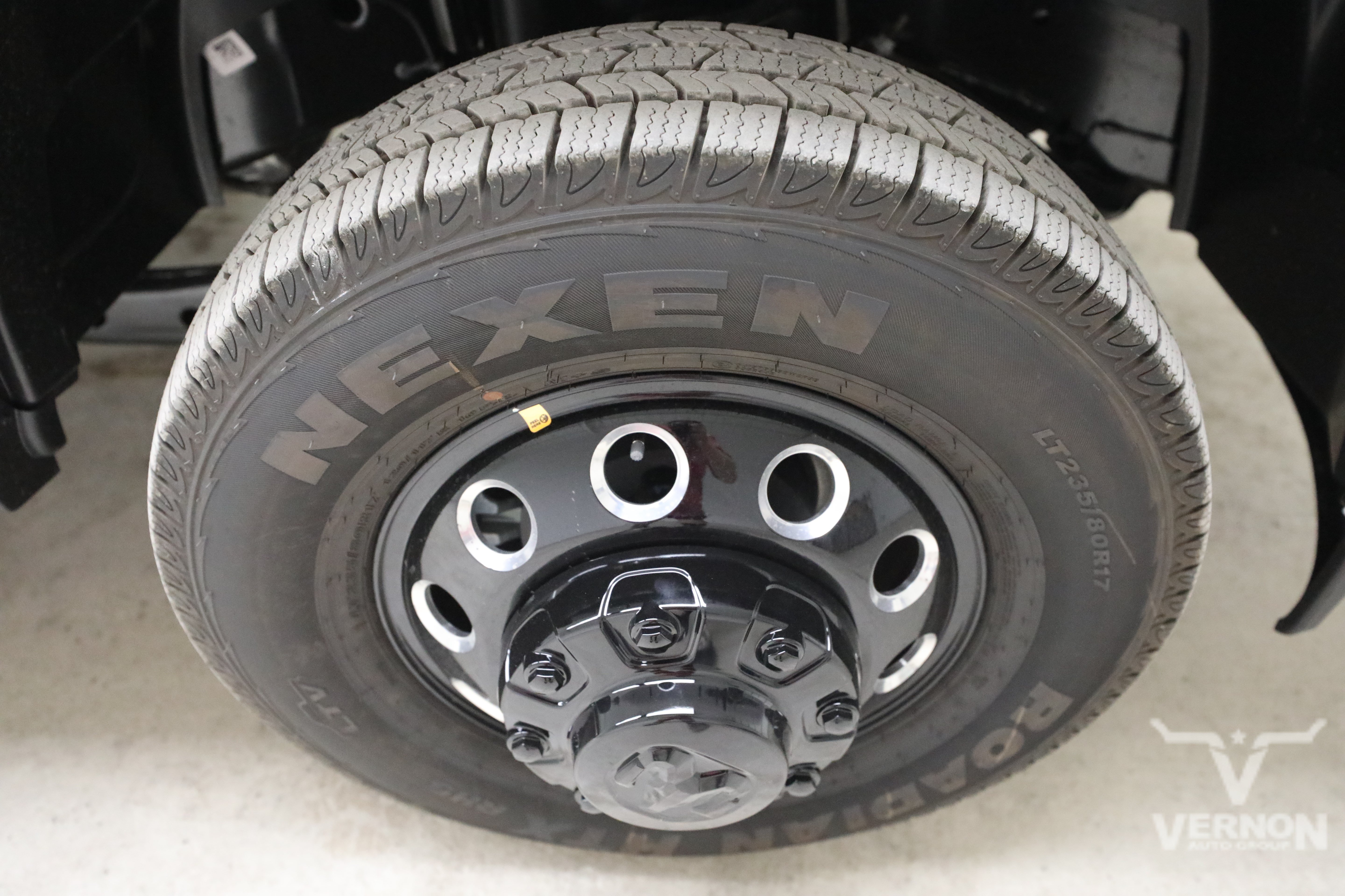 New 2026 RAM 3500 Laramie AWD/4WD image 31