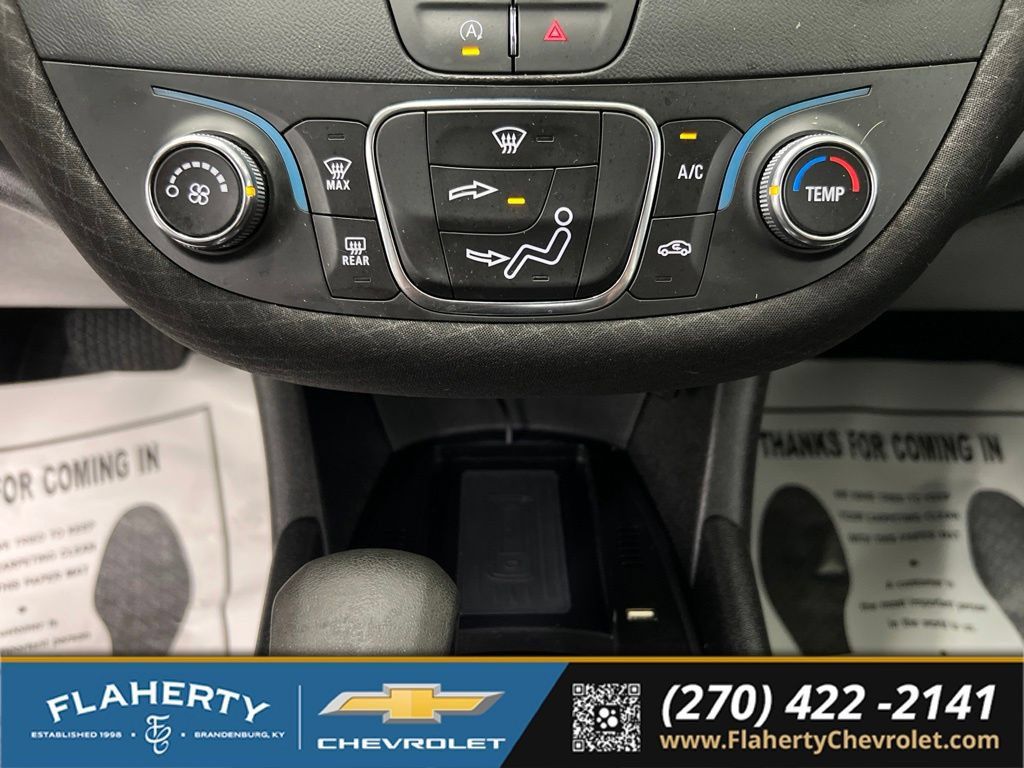 Used 2022 Chevrolet Malibu LS FWD image 27