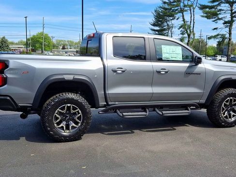 New 2026 Chevrolet Colorado ZR2 w/ Technology Package AWD/4WD image 3