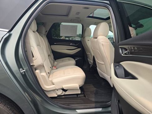 Used 2023 Buick Enclave Avenir w/ Avenir Technology Package AWD/4WD image 16