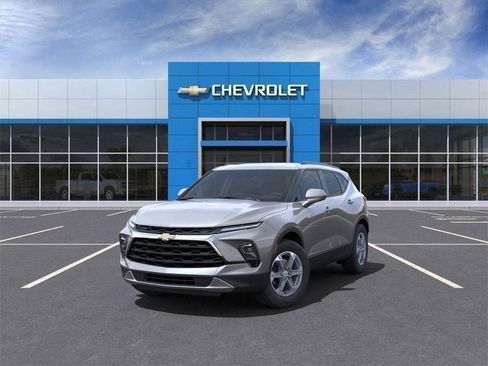 New 2025 Chevrolet Blazer LT w/ Convenience Package image 32