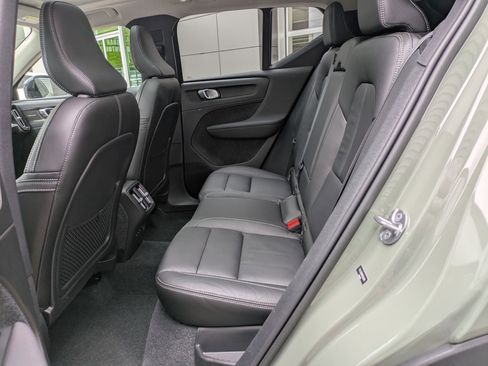 Used 2023 Volvo XC40 B5 Ultimate w/ Climate Package AWD/4WD image 28