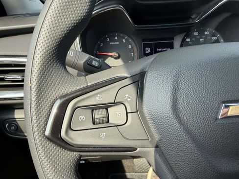 Used 2023 Chevrolet TrailBlazer LT FWD image 27