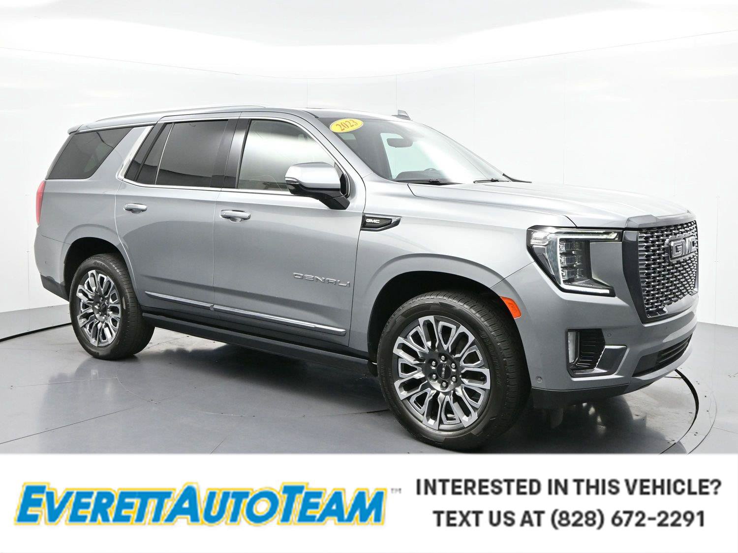 Used 2023 GMC Yukon Denali Ultimate AWD/4WD image 1