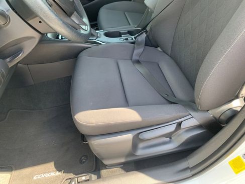 Used 2025 Toyota Corolla LE FWD image 19