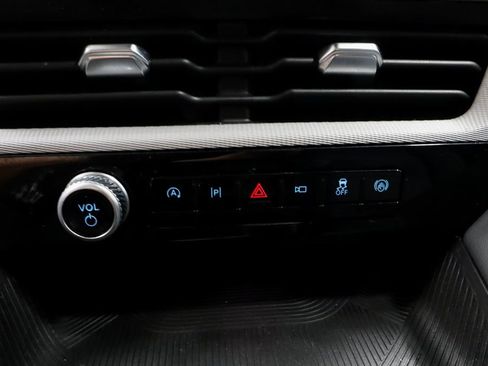 Certified 2025 Ford Explorer Active AWD/4WD image 32