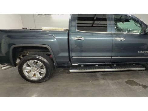 Used 2018 GMC Sierra 1500 SLT AWD/4WD image 9