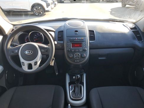 Used 2012 Kia Soul + image 17