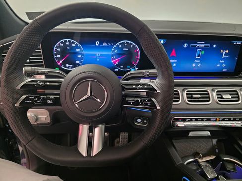 New 2026 Mercedes-Benz GLS 450 4MATIC image 21