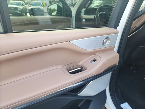 New 2026 Lincoln Navigator Black Label AWD/4WD image 17