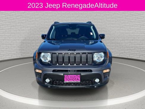 Used 2023 Jeep Renegade Altitude w/ Convenience Group I AWD/4WD image 2